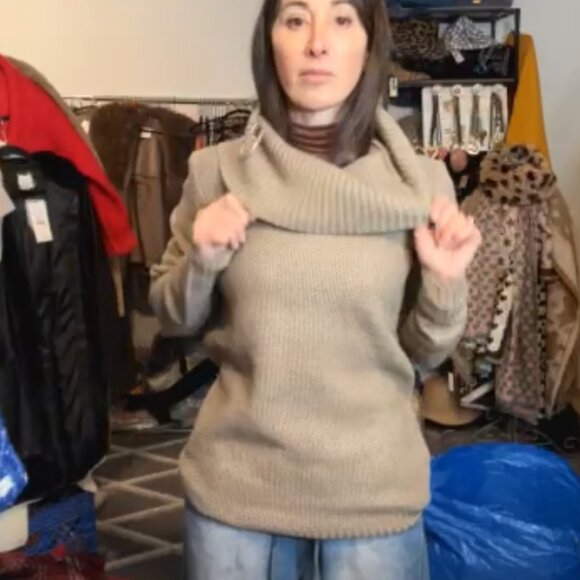 MOMS SWEATER - Picture 1 of 1